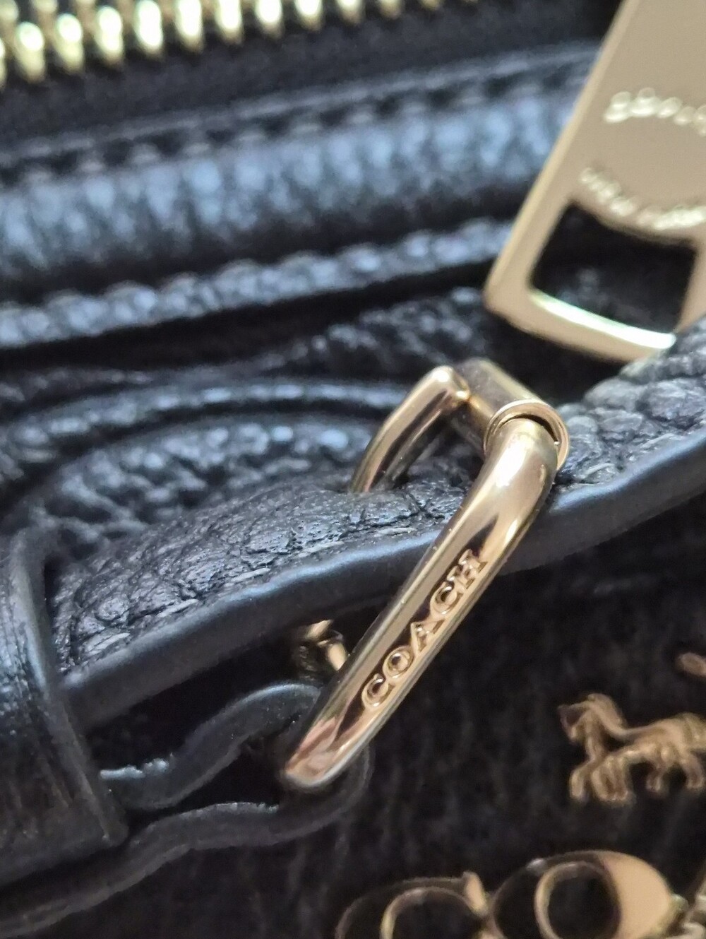 Coach CEW02 Rowan Large Satchel Black Signature Leather, Gold Hardware - Picture 3 of 9